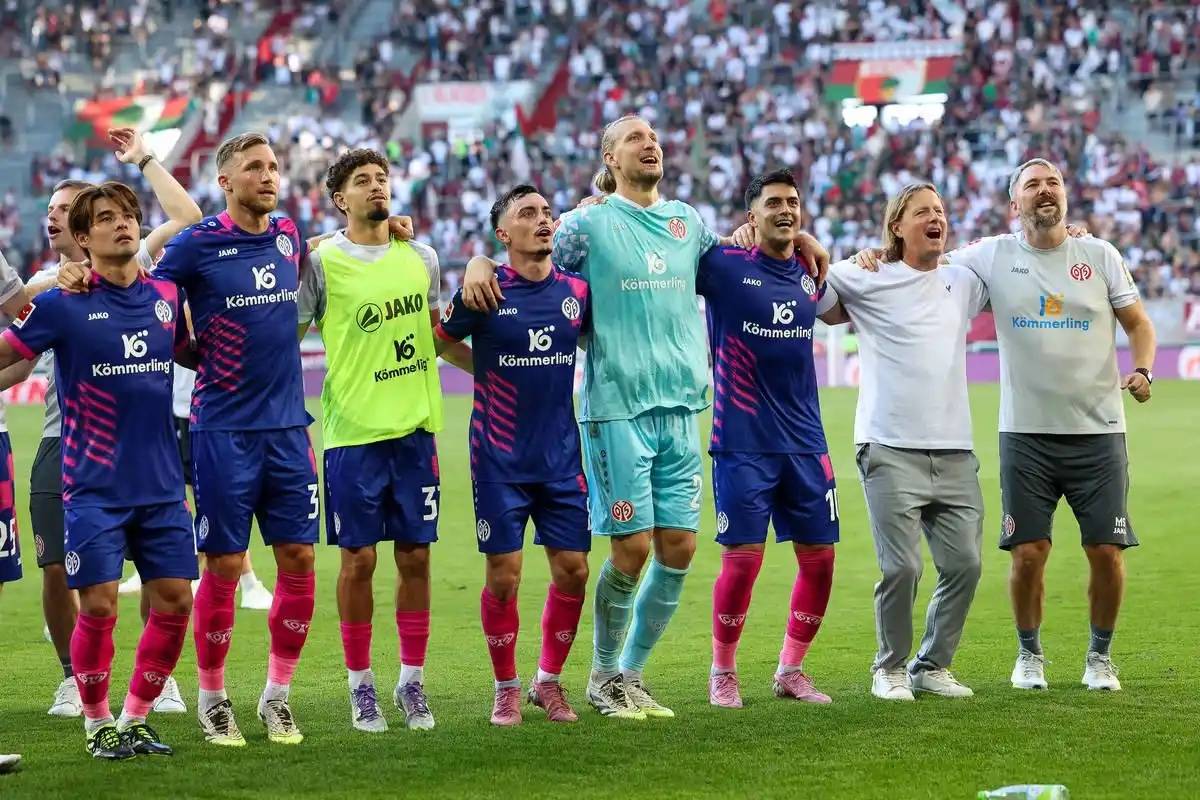 英雄联盟-转会期突围战来临，那不勒斯围绕德国杯豪取连胜，态度坚定，年轻球员得到机会的简单介绍